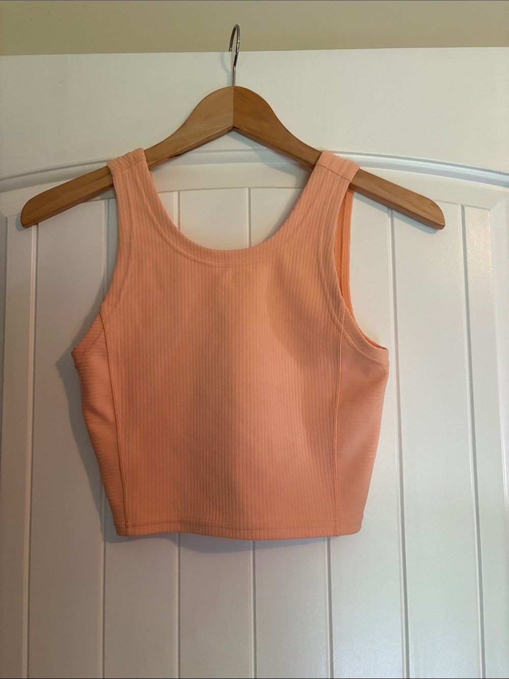 Lululemon Women’s Ribbed Peach Crop Tank Top
